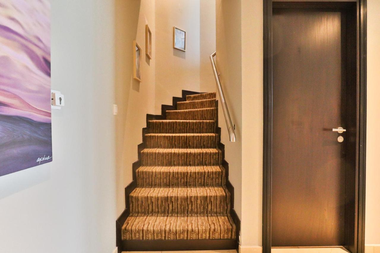 Higuests - Fabulous Duplex With Breathtaking Lake Views Dubái Exterior foto