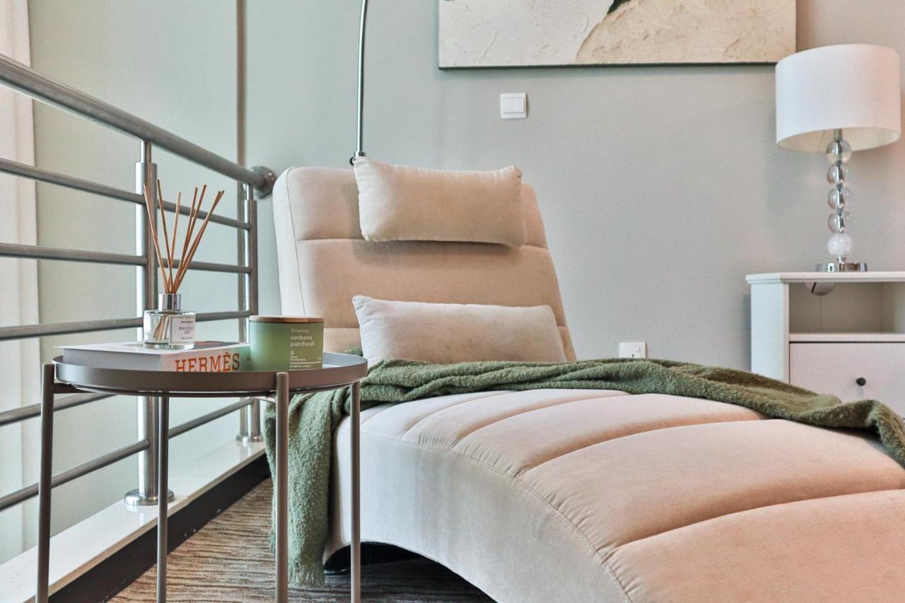 Higuests - Fabulous Duplex With Breathtaking Lake Views Dubái Exterior foto